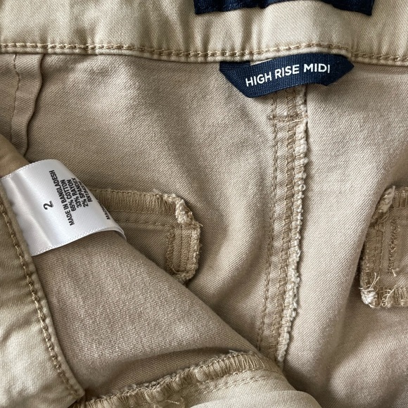 Aeropostale High Rise Midi Khaki Short - Picture 4 of 5